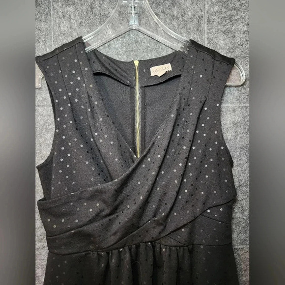 MAISON JULES Wrap Front Sleeveless Reflective Polkadot Dress in Black WOMEN'S M - Picture 2 of 8